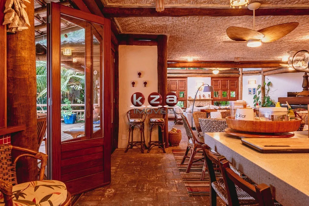 Imagem Imperdível: Casa de luxo com 5 quartos e 5 suítes na Ponta da Sela em Ilhabela-SP!