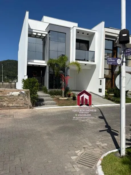 Imagem CASA 3 DORM UM SUITE NO GARDEN CONDOMINIO CLUBE EM BIGUAÇU SC Brasil