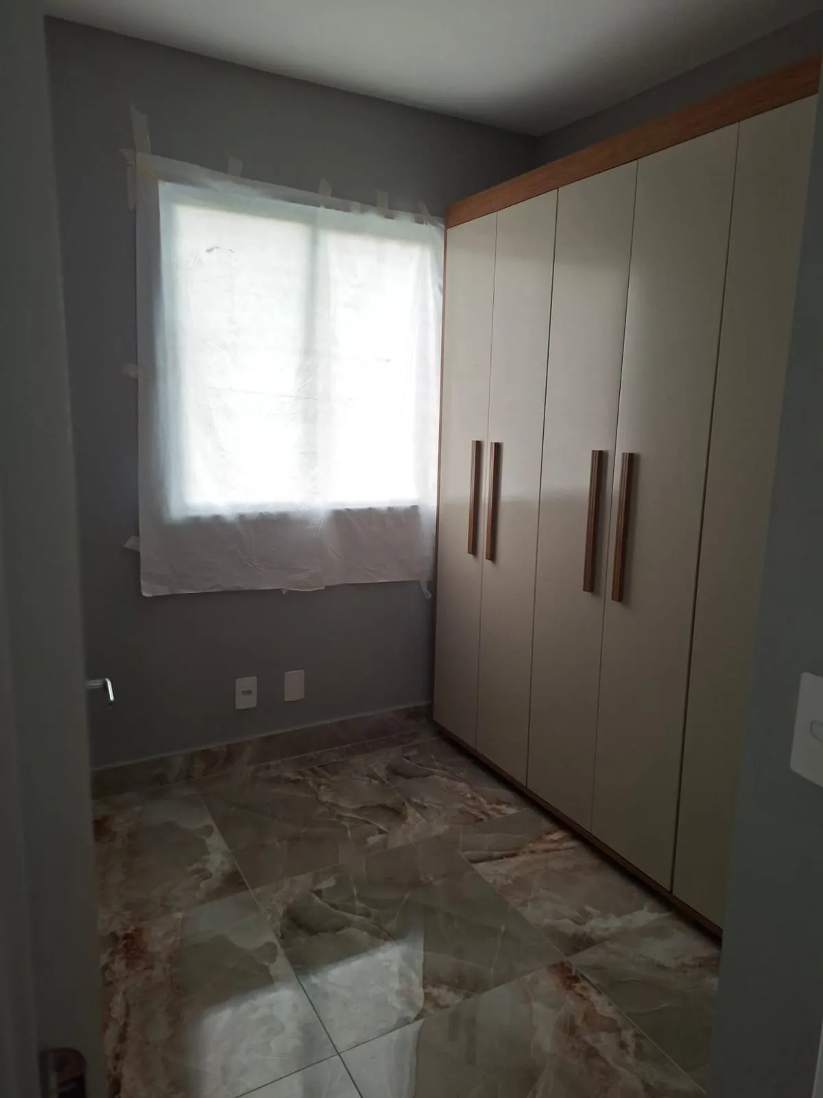 Imagem ALUGO LINDO APARTAMENTO NO CONDOMÍNIO PICS! (ZONA SUL)