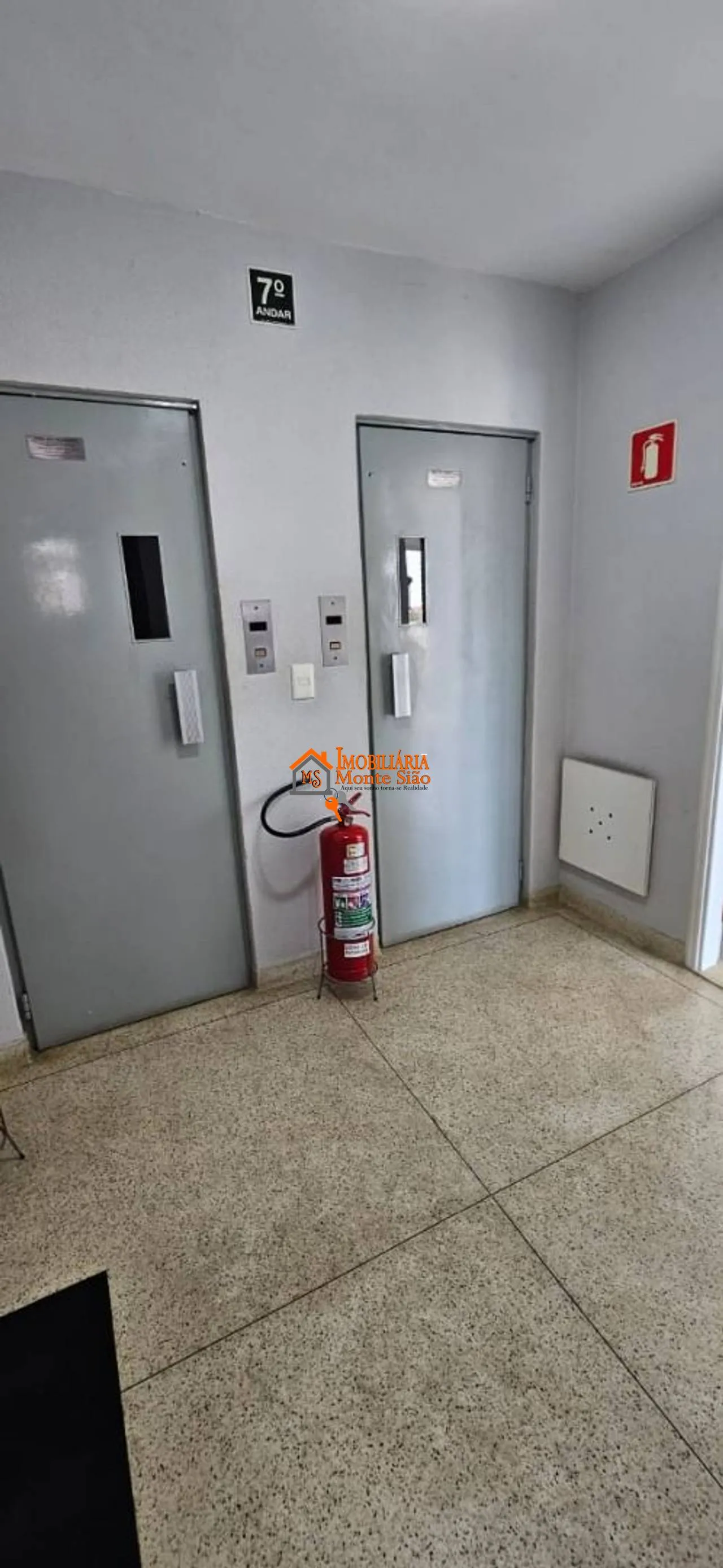 Imagem Apartamento com 2 dormitórios à venda, 76 m² por R$ 402.000,00 - Vila São Judas Tadeu - Guarulhos/SP