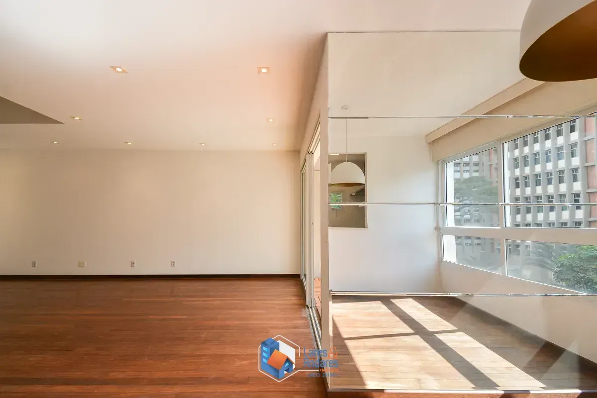 Imagem Duplex para venda e locação em Jardim Paulista com 3 quartos, sendo 3 suítes, 150m²
