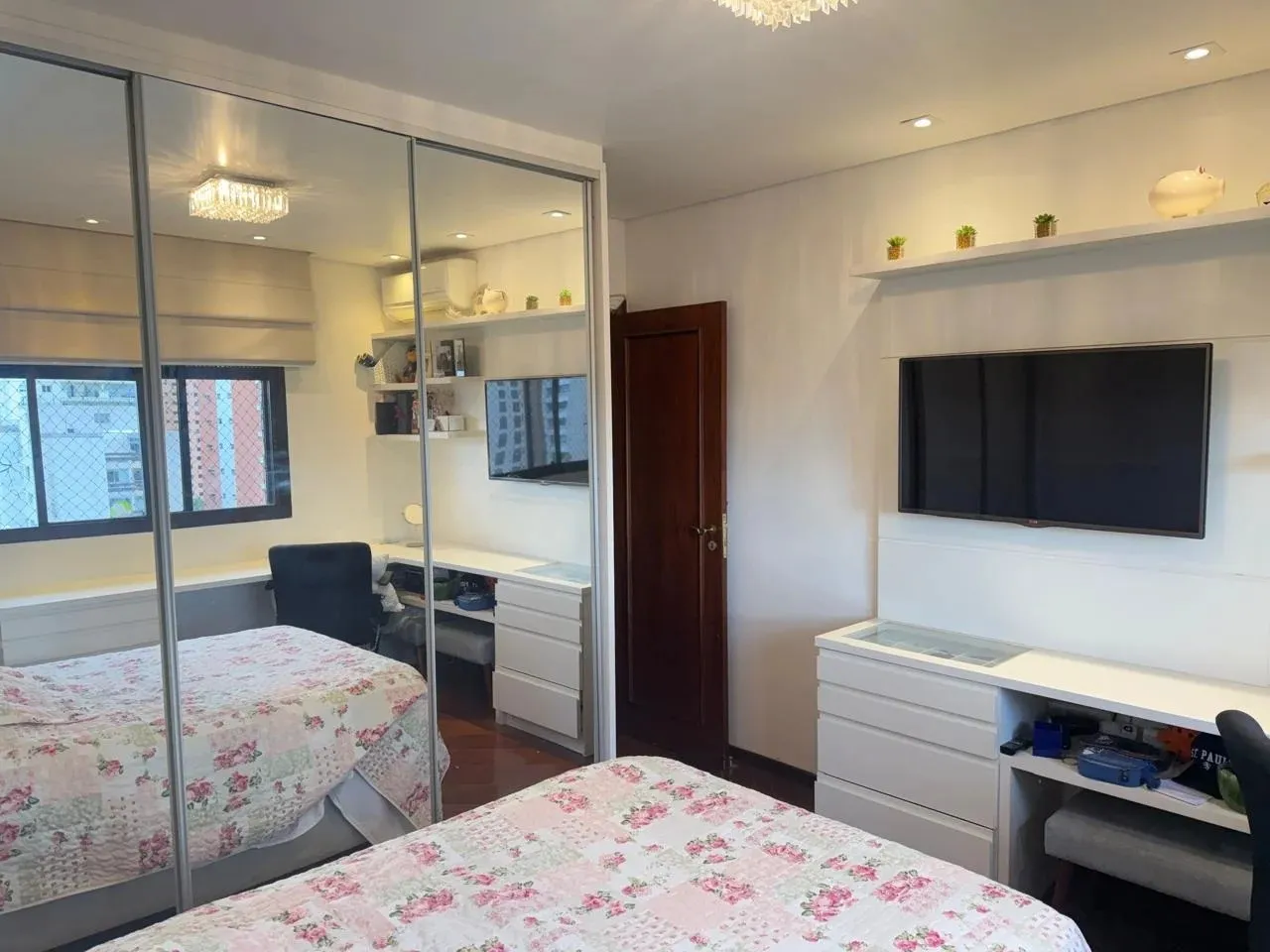 Imagem Apartamento para Venda em São Paulo, Perdizes, 4 dormitórios, 4 suítes, 5 banheiros, 3 vagas