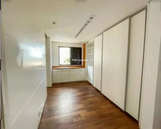 Imagem APARTAMENTO 276m² - 3 DORMITÓTIOS - 3 VAGAS - CAMPO BELO