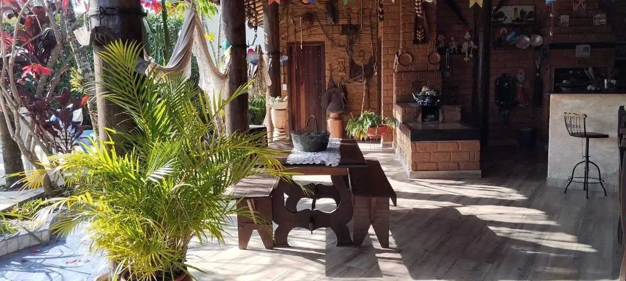 Imagem Condomínio Village Paineiras - Casa Estilo Colonial