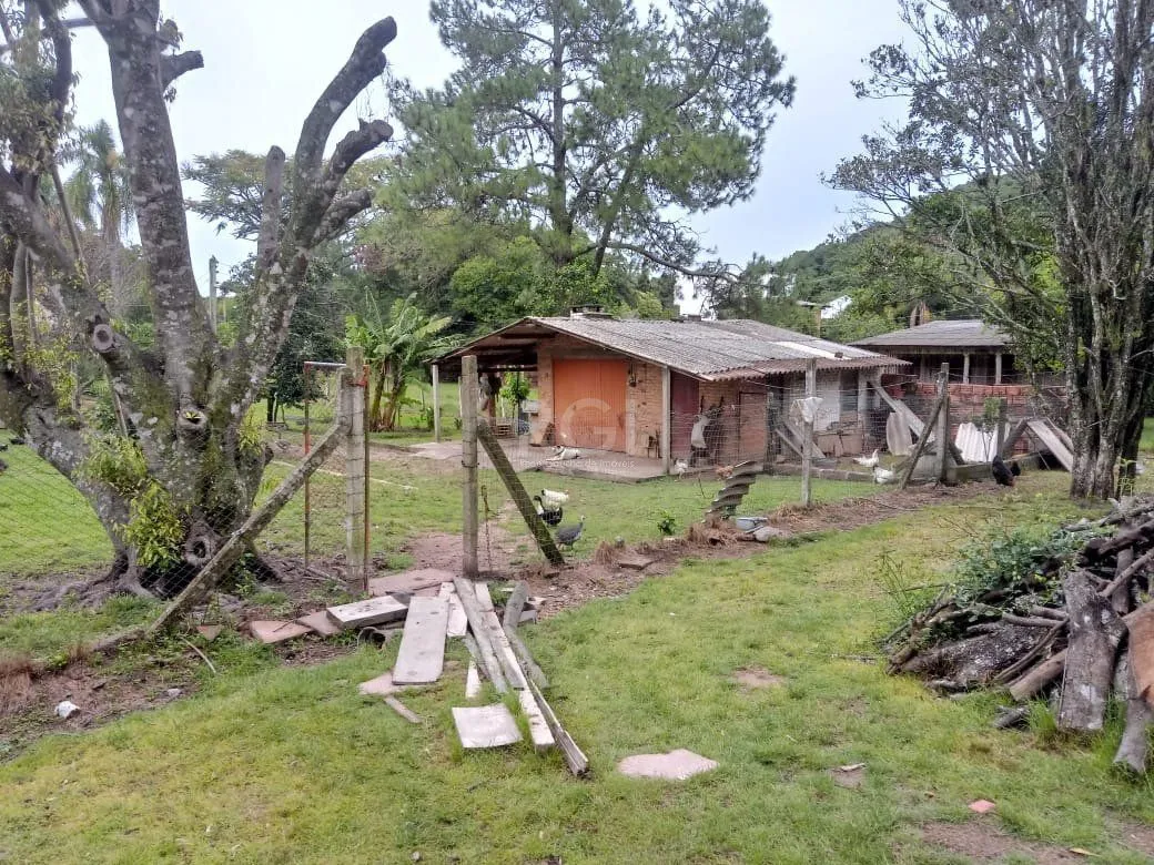 Imagem Sítio para Venda - 13725m², 2 dormitórios, sendo 2 suites, 4 vagas - Ponta Grossa