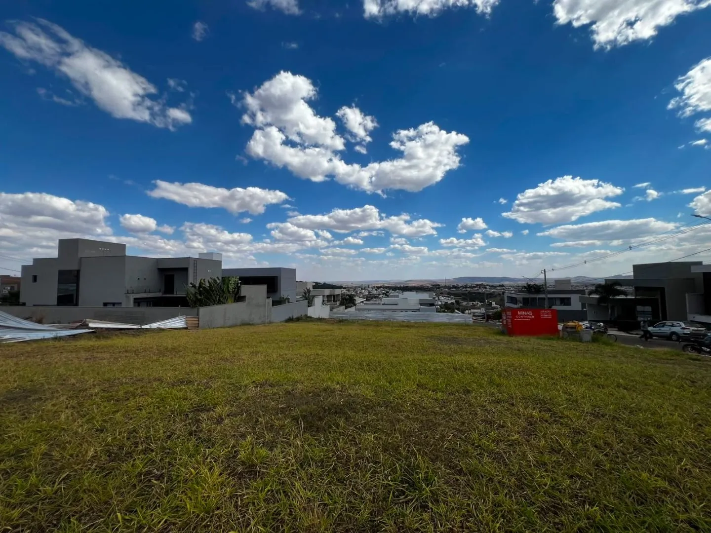 Imagem Terreno à venda, 606 m² por R$ 667.200,00 - Alto dos Caiçaras - Patos de Minas/MG