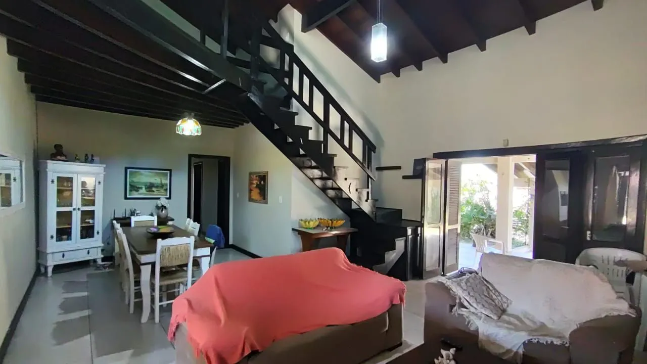 Imagem Excelente casa a Beira Mar cinco suites