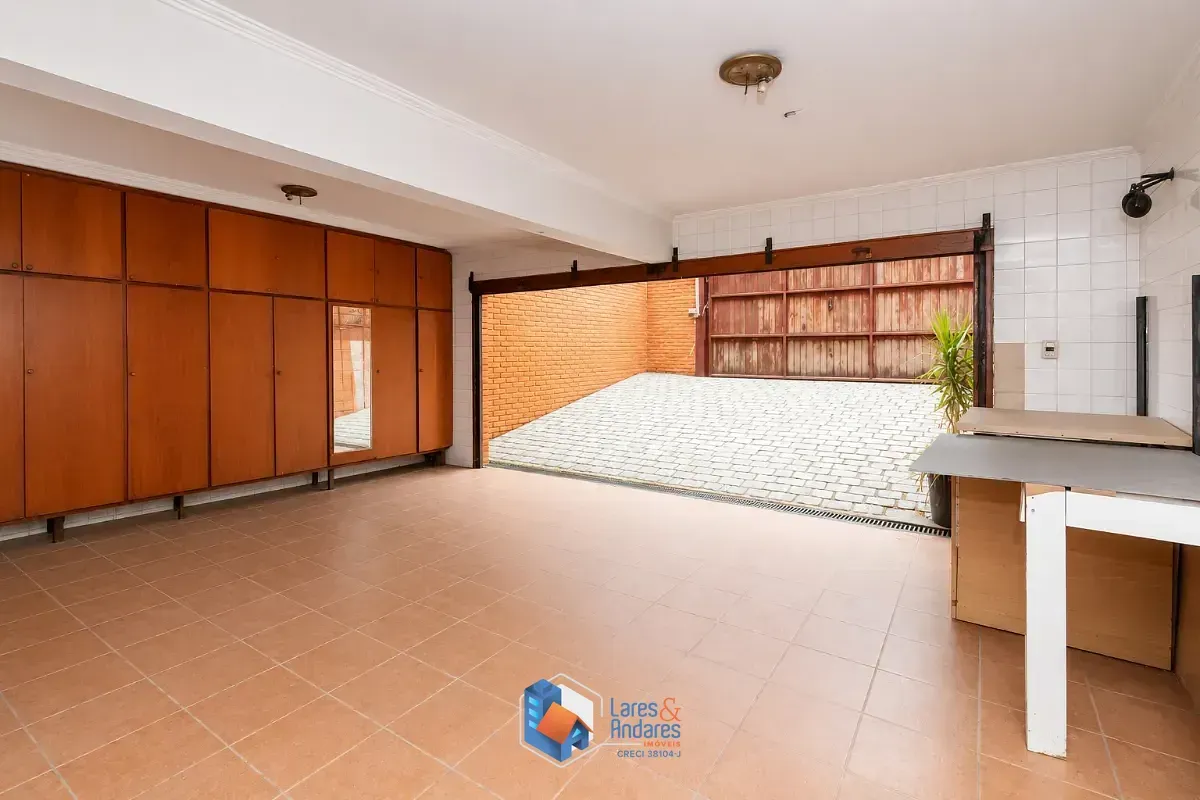 Imagem Sobrado para venda em Vila Madalena com 4 quartos, sendo 2 suítes, 191m²