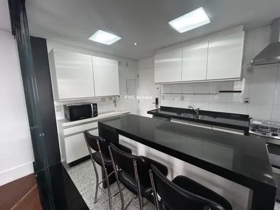 Imagem Apartamento à venda em Moema, com 3 suítes, 3 salas, 4 banheiros, 3 vagas de garagem, 116m²!