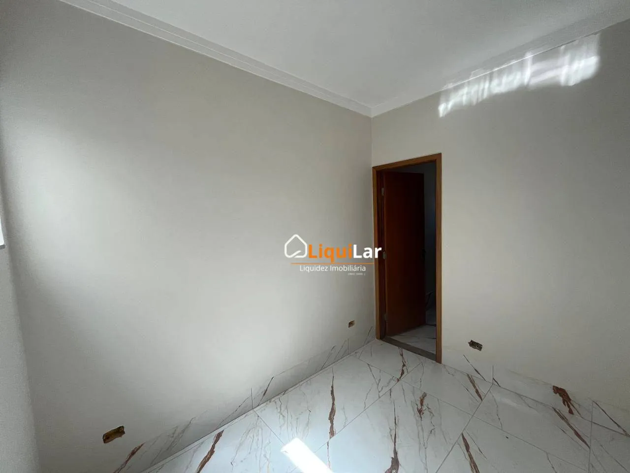 Imagem : Casa Nova à Venda na Vila Carlota com 2 Suítes e Piscina