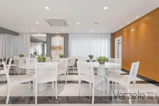 Imagem Apartamento 4 ou + dormitórios para Venda em Itapema / SC no bairro Meia Praia
