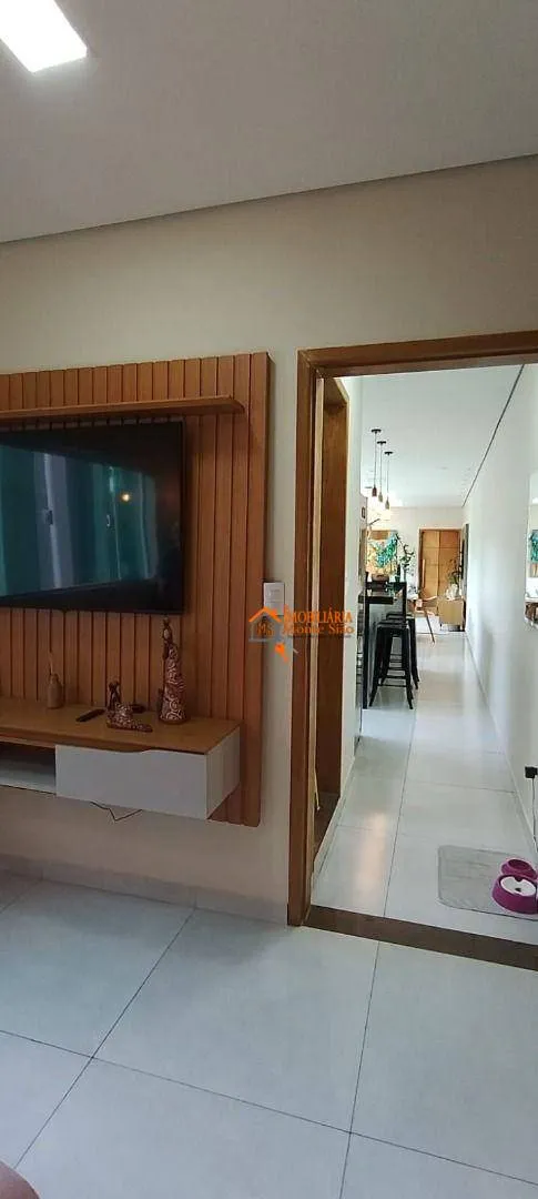 Imagem Sobrado com 5 dormitórios à venda, 200 m² por R$ 950.000,00 - Jardim Cumbica - Guarulhos/SP