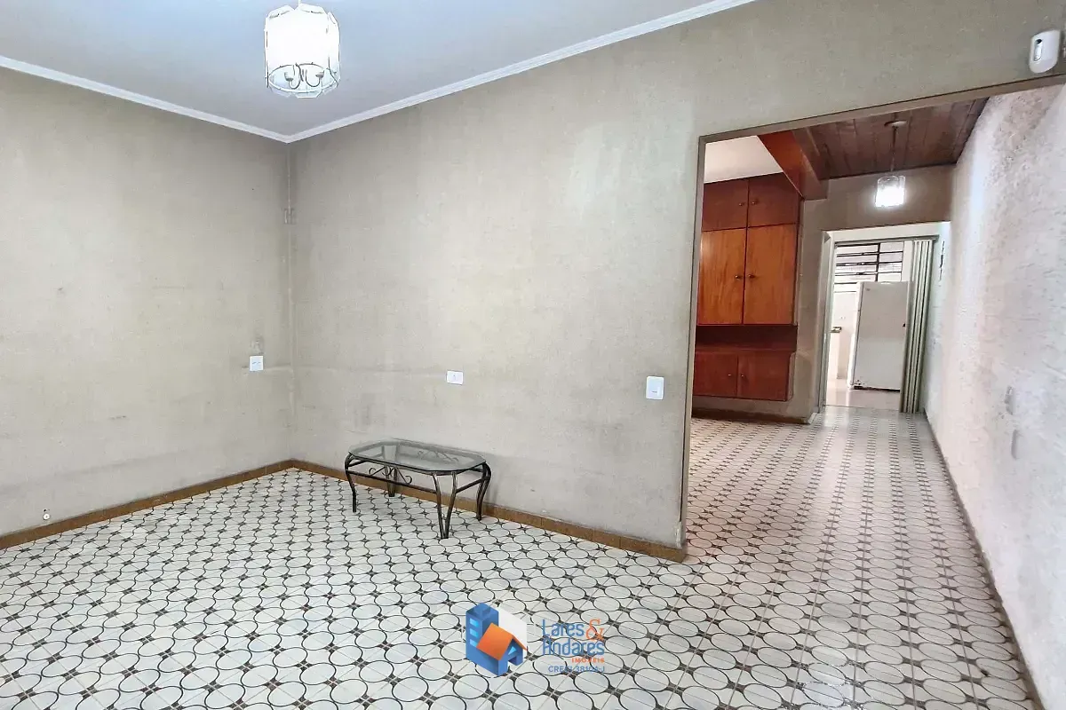 Imagem Sobrado para venda em Vila Baruel com 6 quartos, sendo 2 suítes, 240m²