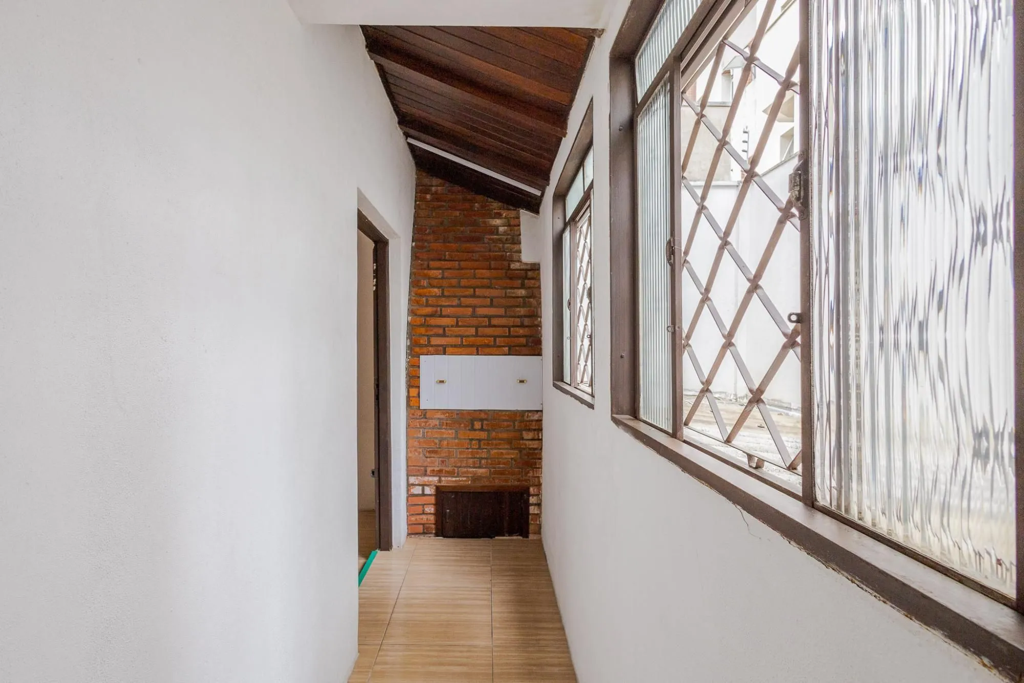 Imagem Casa para Venda - 210m², 4 dormitórios, 2 vagas - Petrópolis