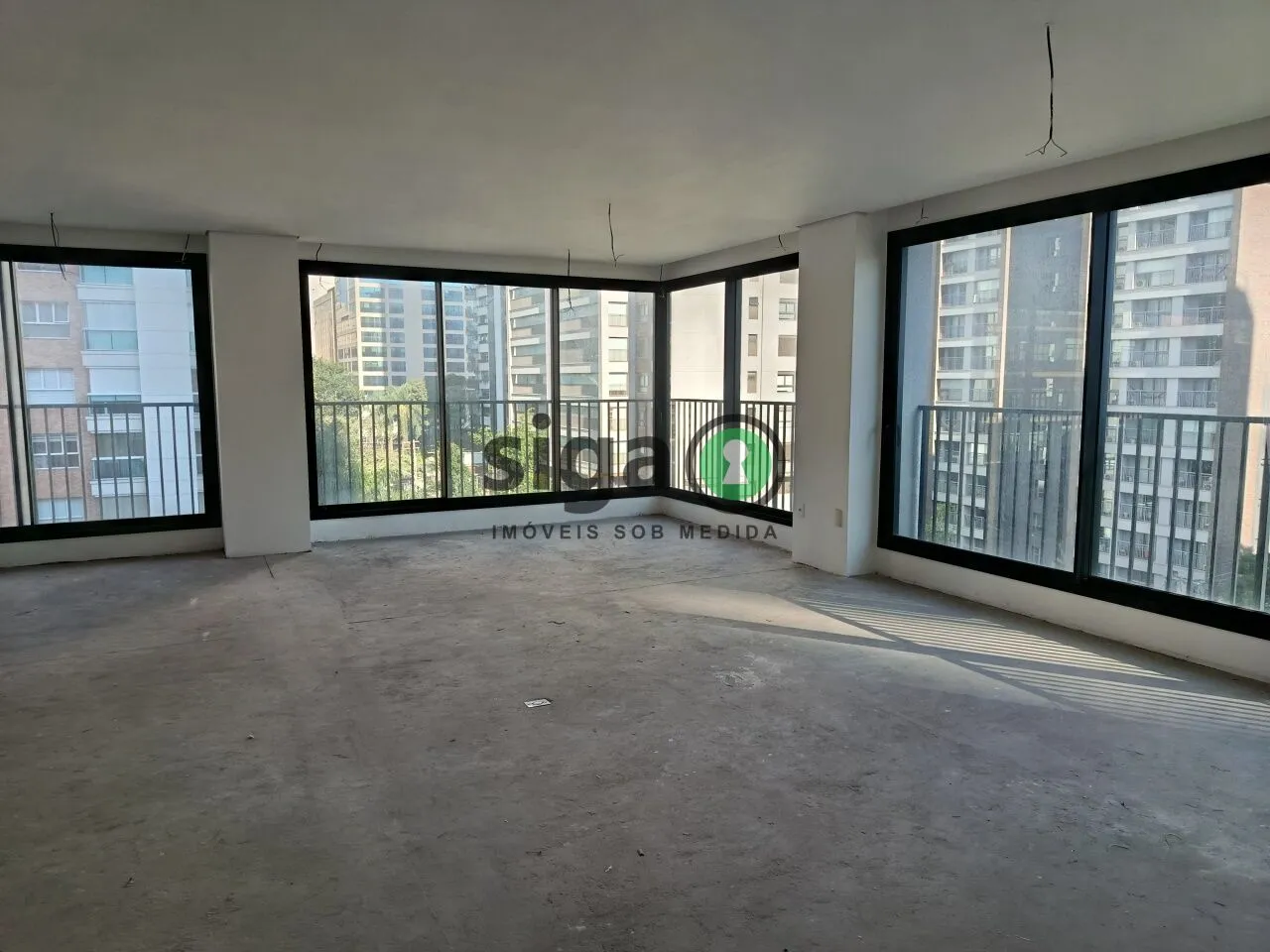 Imagem Apartamento para venda em Moema com 4 quartos e 4 vagas
