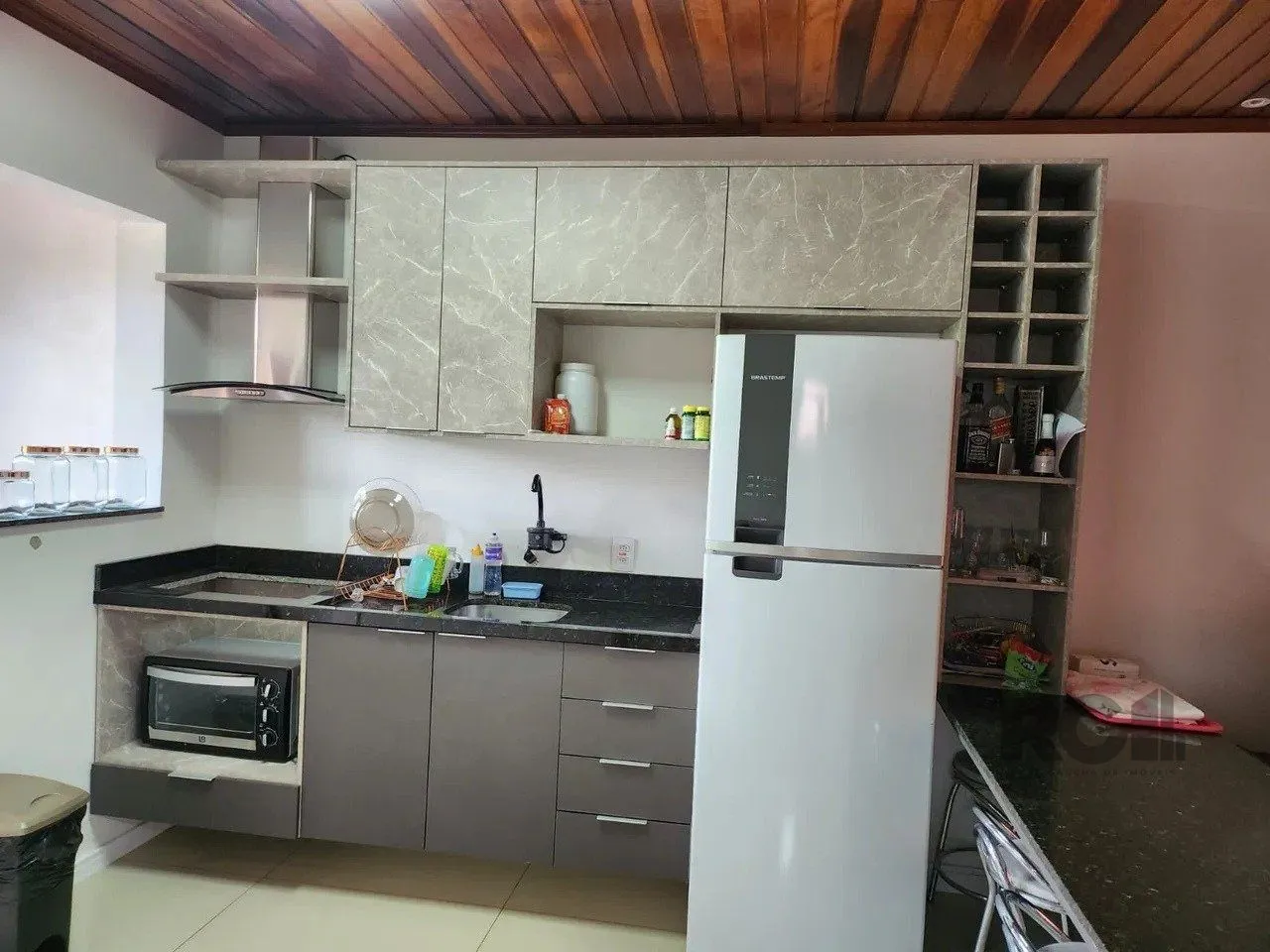 Imagem Casa com 4 quartos, 1 suíte, 7 vagas - 97,32m² no bairro Jardim Carvalho, Poa/RS