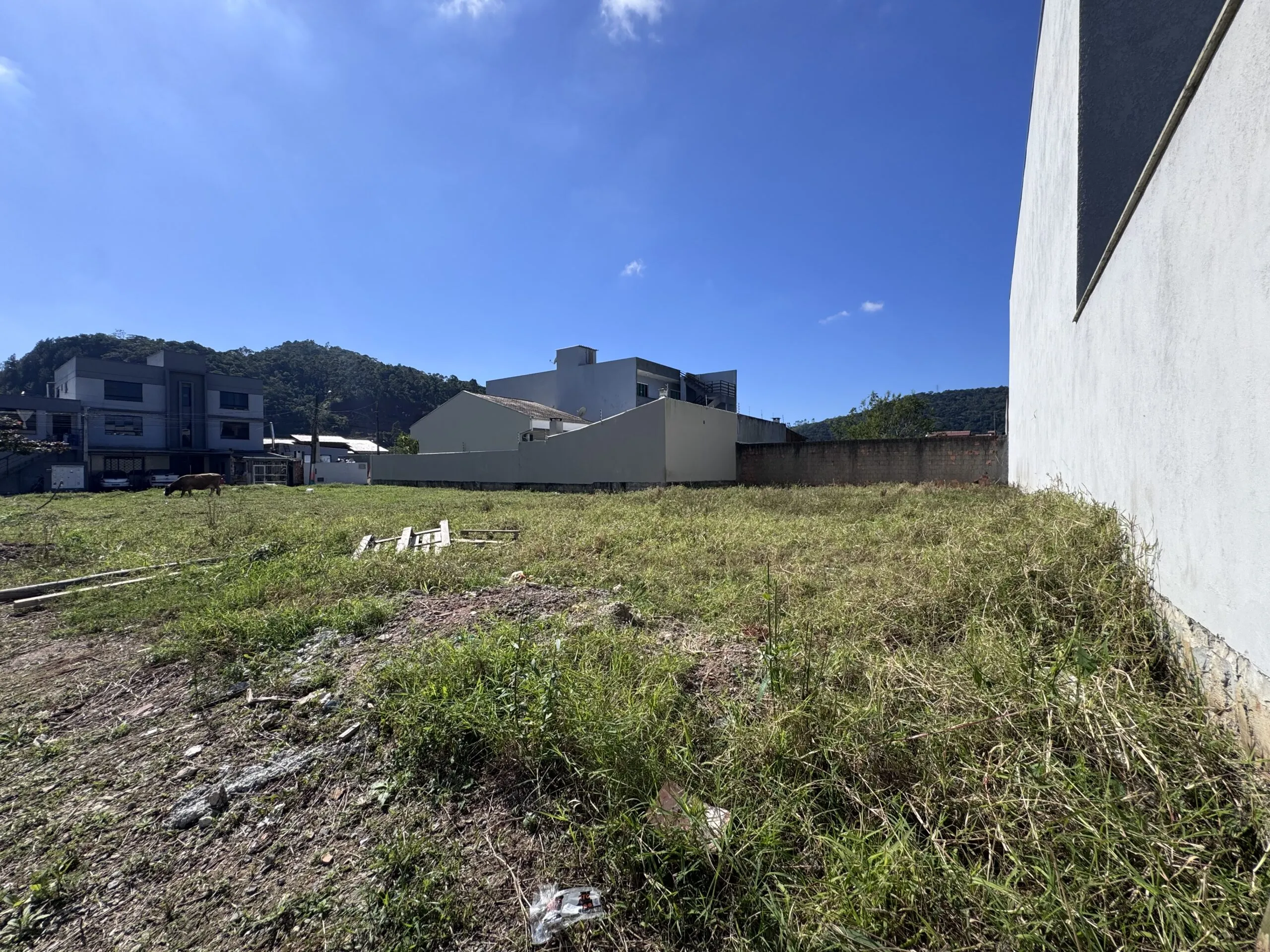 Foto do imóvel Terreno à venda com 300m2 por R$ 500.000,00