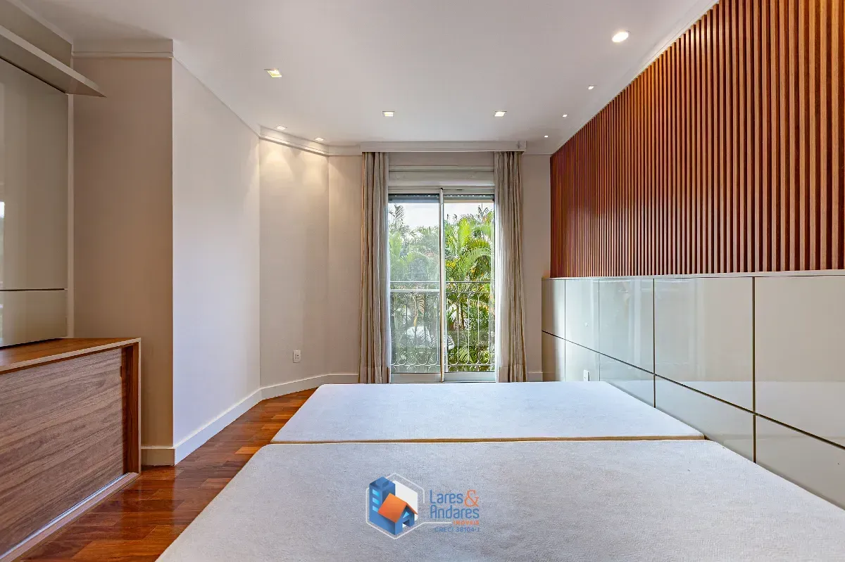 Imagem Casa no condomínio Los Andes para venda com 4 quartos, sendo 4 suítes, 479m²