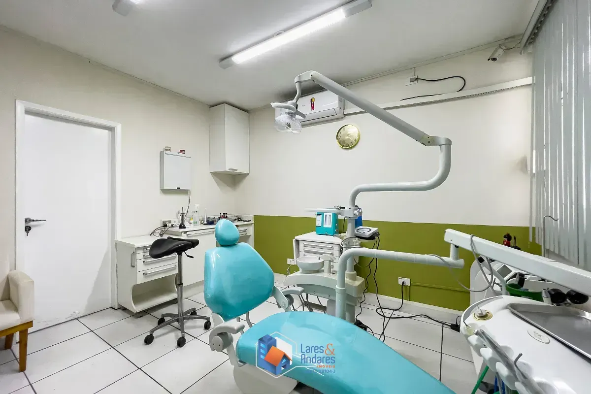 Imagem Conjunto comercial para venda em Cidade Ademar, 361m²