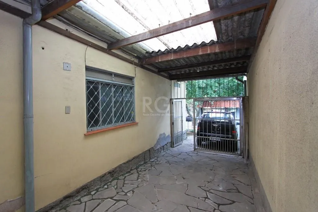 Imagem Terreno com Casa Para comprar com 3 dormitórios 111 m²