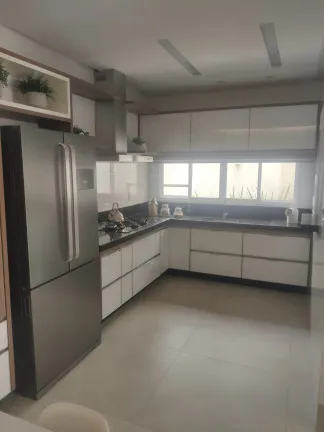 Imagem Casa de Condomínio com 3 Quartos à Venda, 200 m² em Sítios Santa Luzia - Aparecida de Goiânia