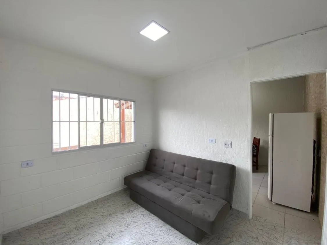 Imagem CASA COM PISCINA, CHURRASQUEIRA E ACEITA FINANCIAMENTO BANCÁRIO NO JARDIM SUARÃO EM ITANHAÉM