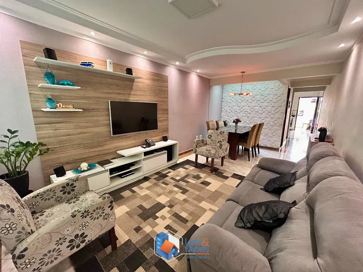 Imagem Sobrado para venda em Jardim Triana com 3 quartos, sendo 1 suíte, 102m²