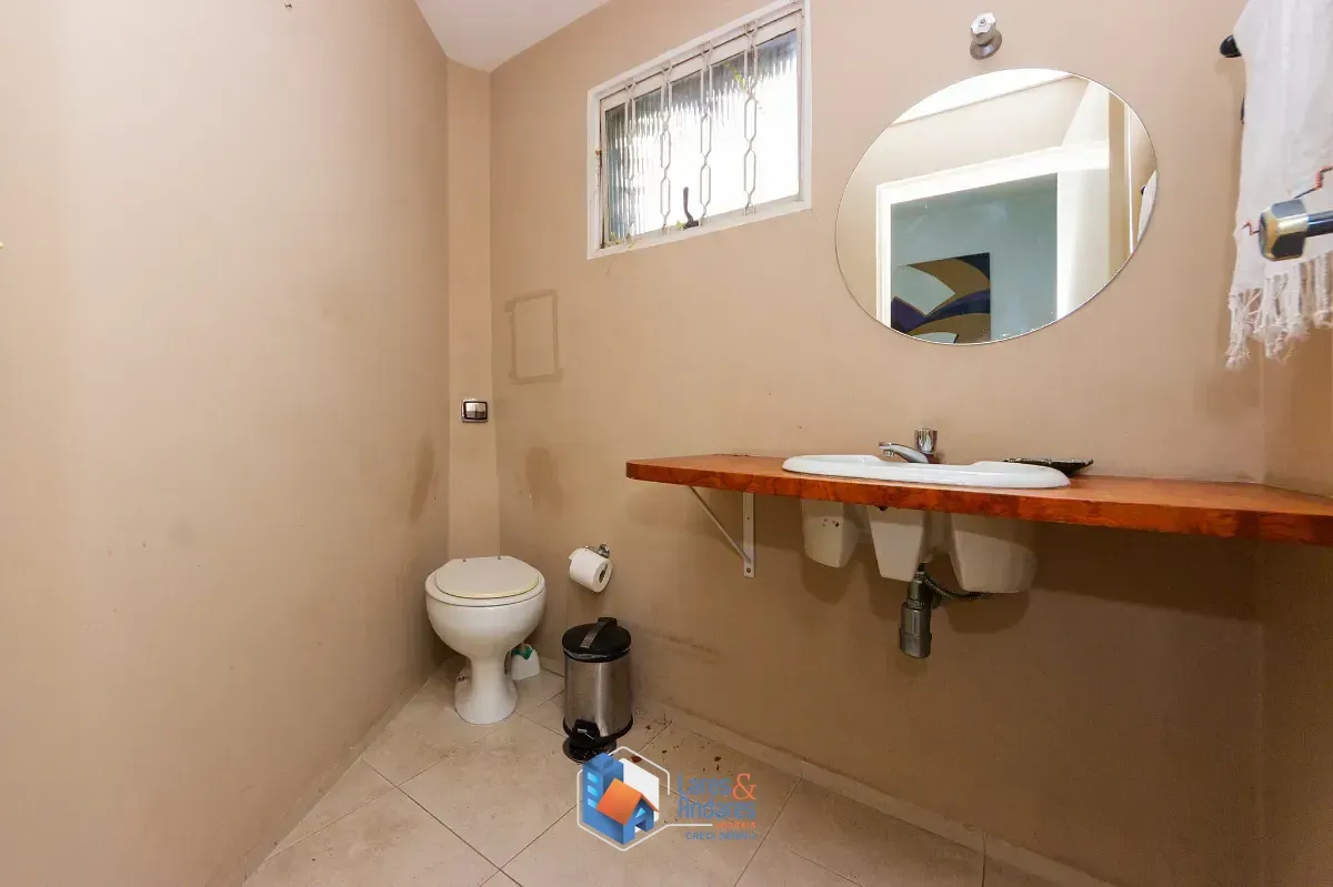 Imagem Casa para venda em Vila Morse com 9 quartos, sendo 3 suítes, 643m²