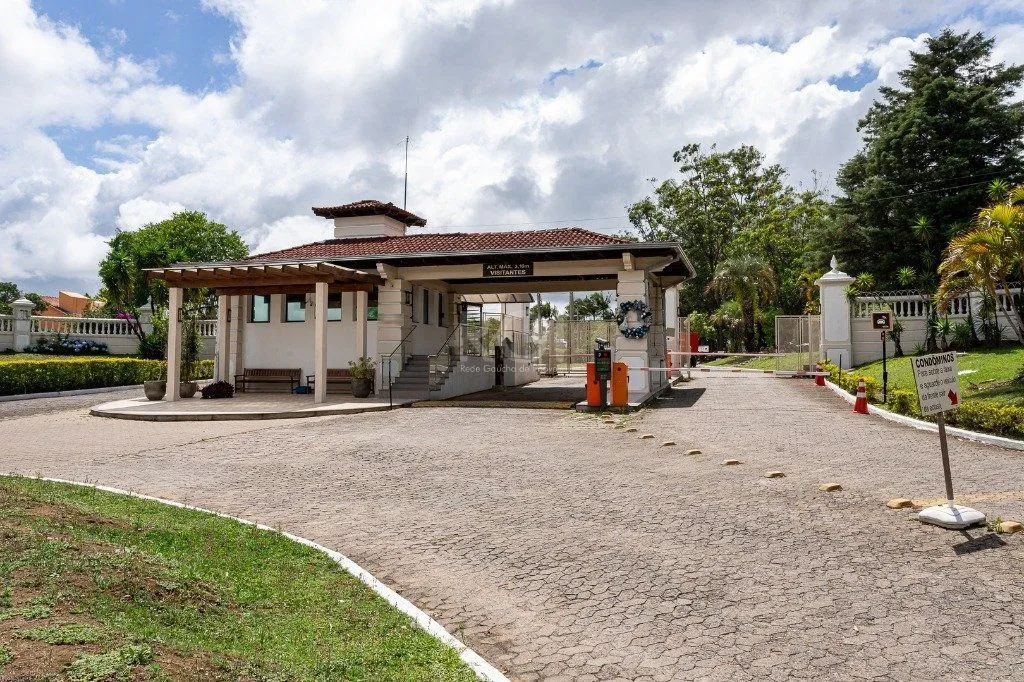 Imagem Casa de Condomínio em Elsa