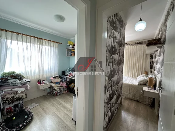 Imagem Apartamento mobiliado para venda, bairro Capão Raso em Curitiba/PR.