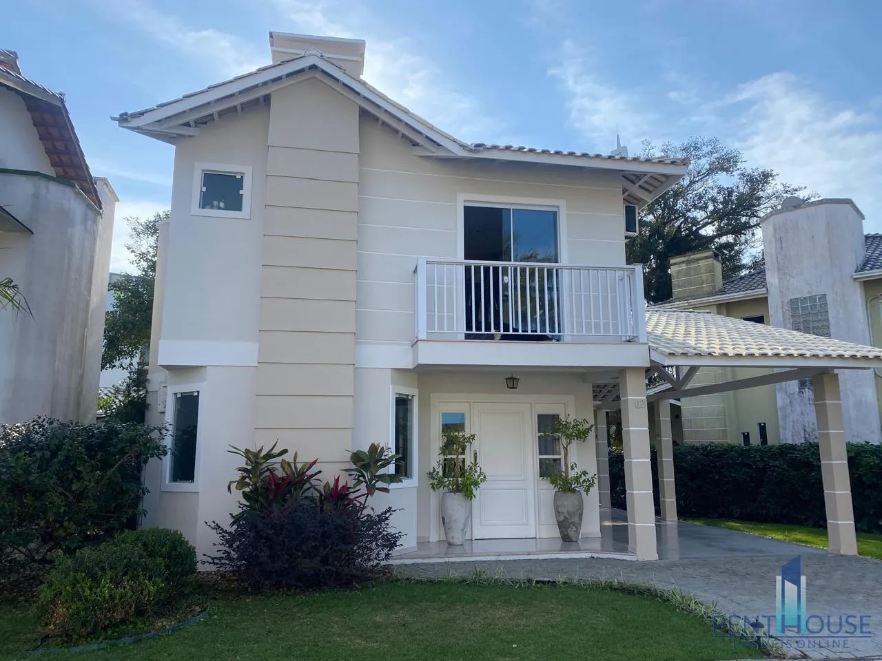 Foto do imóvel Casa em Condomínio para Venda em Balneário Camboriú, BARRA, 3 dormitórios, 1 suíte, 2 banheiros, 2 vagas em Rua Emanuel Rebelo dos Santos, 500 - BARRA, Balneário Camboriú - SC