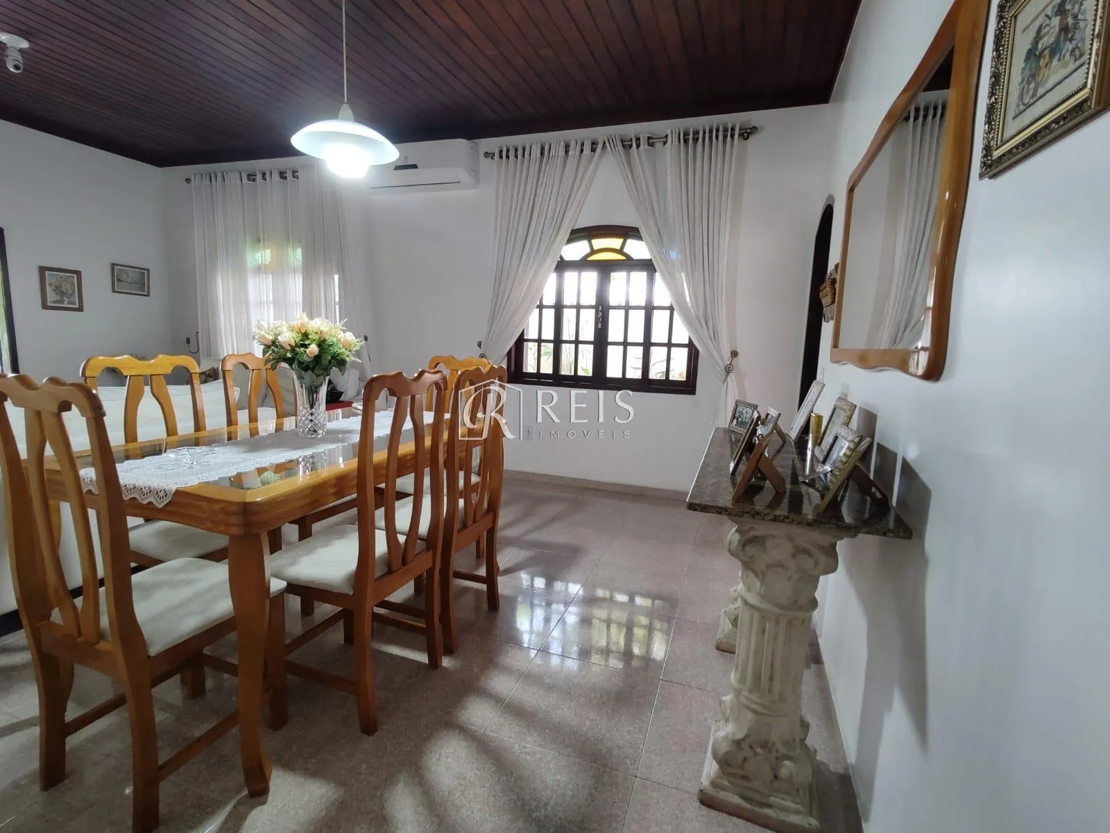 Imagem Casa para Venda em Rio das Ostras, Costazul, 5 dormitórios, 1 suíte, 3 banheiros, 4 vagas