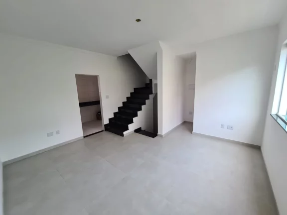 Imagem Casa em Világio no Campo Grande! São 2 suítes e vaga coberta!