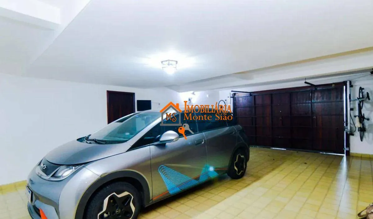 Imagem Sobrado com 6 dormitórios à venda, 245 m² por R$ 1.200.000 - Vila Galvão - Guarulhos/SP