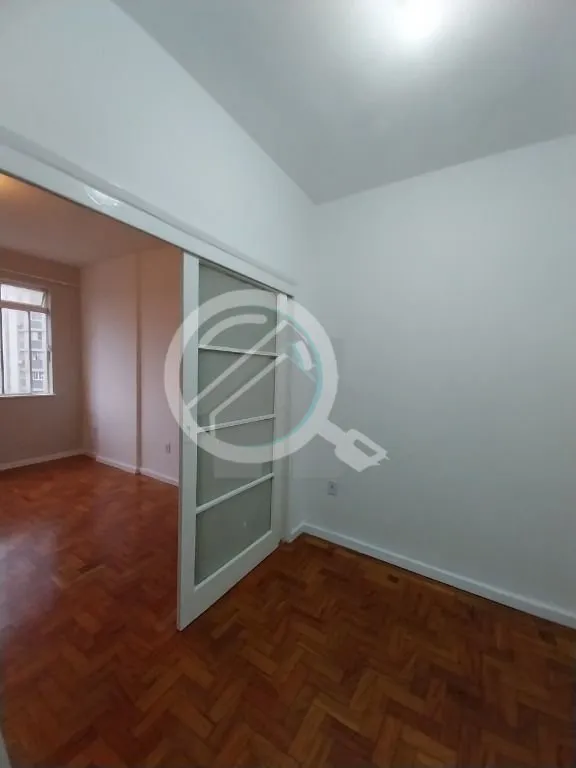 Imagem Apartamento de um dormitório em frente a Santa Casa. Excelente localização, com vista incrível e...