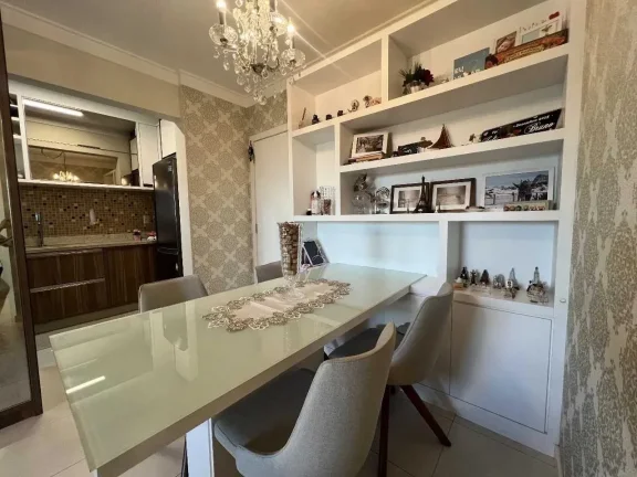 Imagem Apartamento com 2 dormitórios sendo 1 suíte e 1 vaga de garagem em Florianópolis/SC