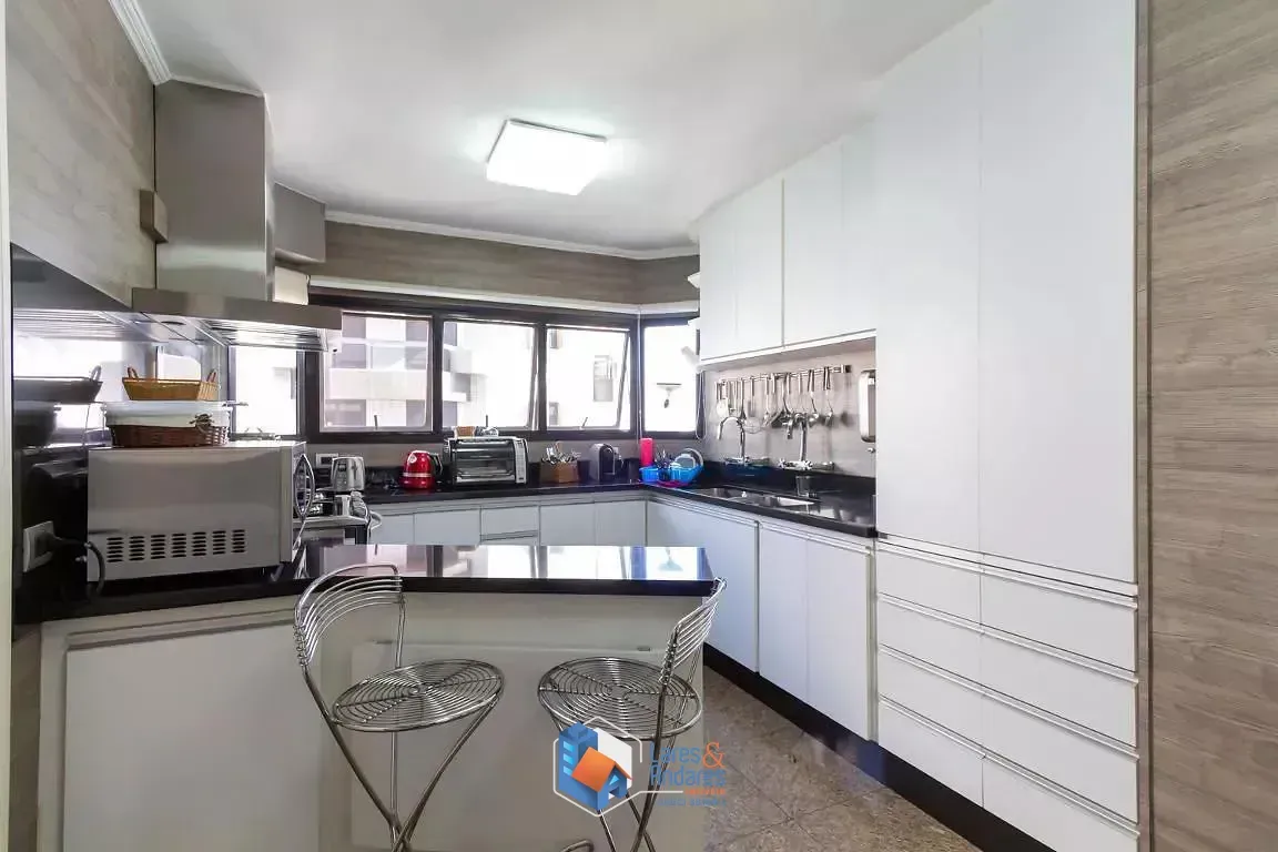 Imagem Apartamento para venda em Vila Andrade com 2 quartos, sendo 2 suítes, 304m²