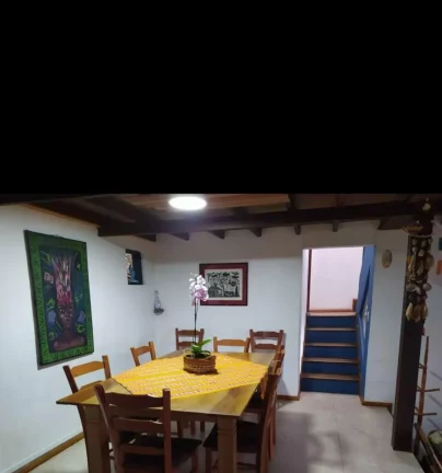 Imagem Casa com Vista para o Mar em Garopaba-SC: 3 Dorms, 2 Suítes, 250m², no Bairro Macacu
