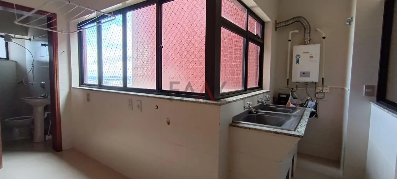 Imagem Apartamento para venda no Edifício Petrópolis com 366m útil no Centro