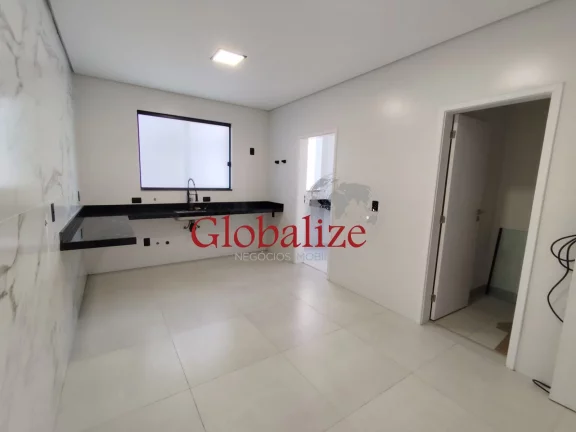 Imagem Casa sobreposta duplex à venda com 290m², 4 suítes, piscina, churrasqueira por R$1.949.000,00 no Boqueirão em Santos