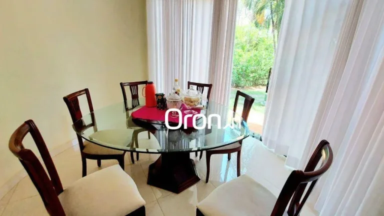 Imagem Sobrado mobiliado com 4 dormitórios à venda, 500 m² por R$ 4.200.000 - Residencial Aldeia do Vale - Goiânia/GO