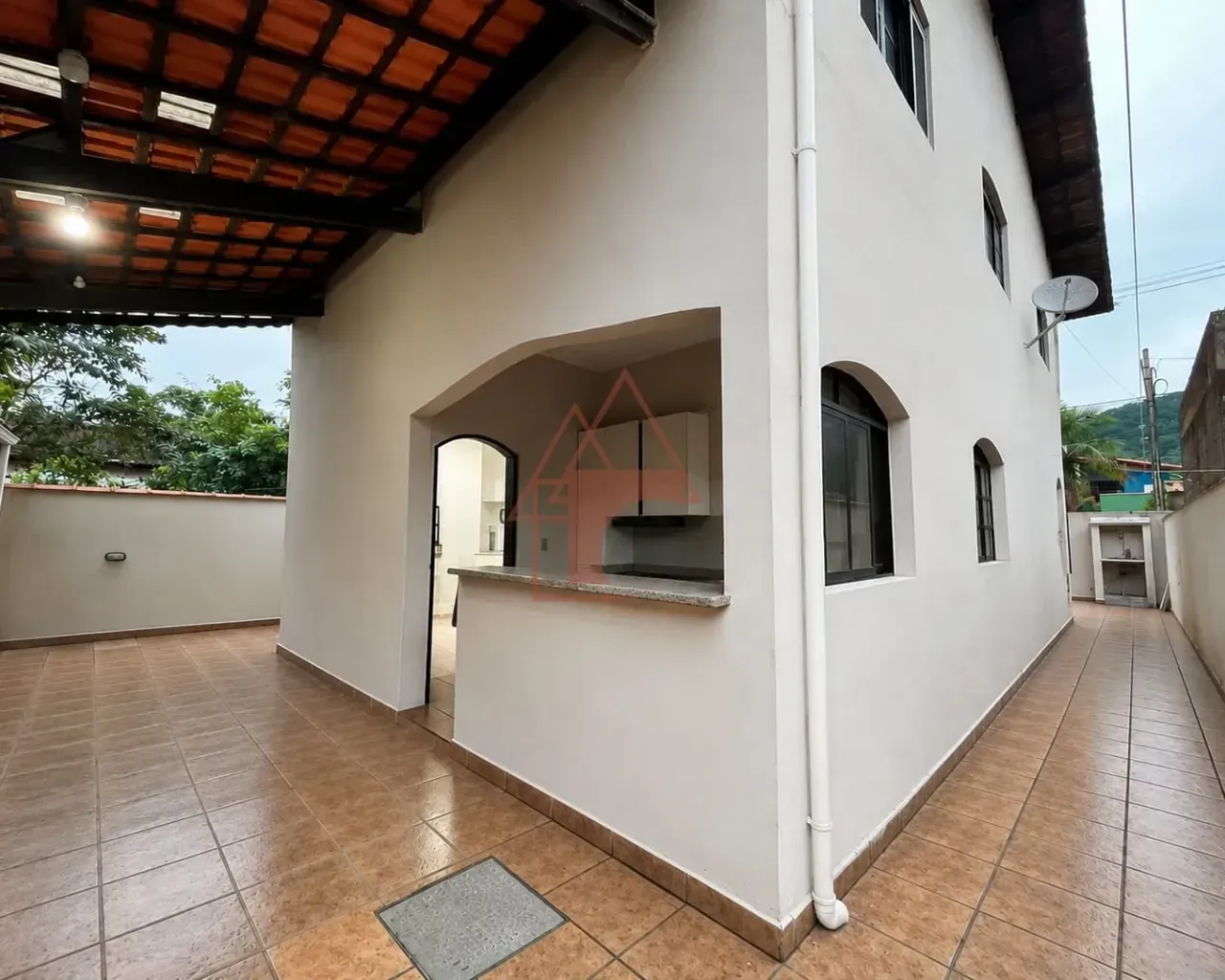 Imagem Sobrado com 3 Quartos à Venda, 256 metros em Vale Verde - Cubatão