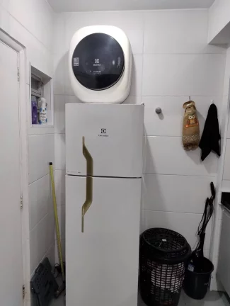Imagem Kitnet com 1 Quarto e 1 banheiro à Venda, 34 m² -Ponta da Praia!