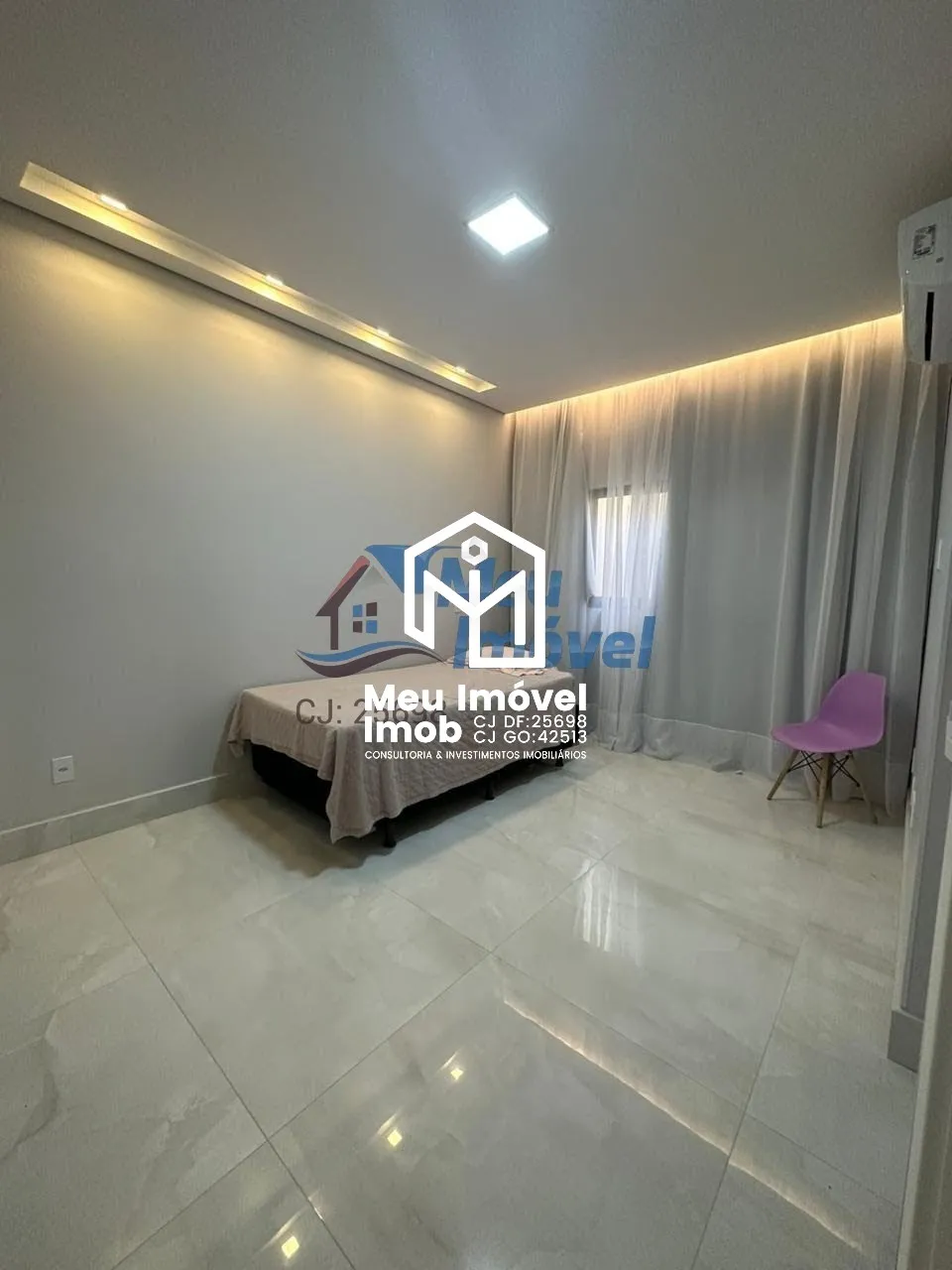 Imagem Rua 10/12 Vicente Pires Casa 4 Quartos 3 Suítes 460m² Lote 360m² útil 4 Vagas