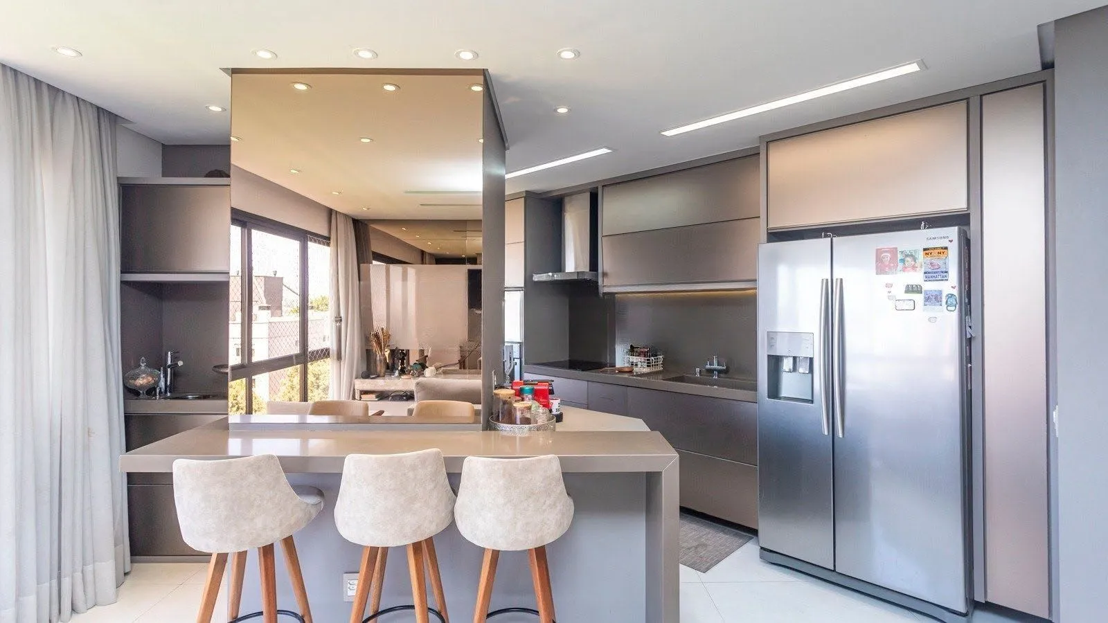 Imagem Apartamento com 3 quartos, 3 vagas e 105m² - Bairro Vila Jardim
