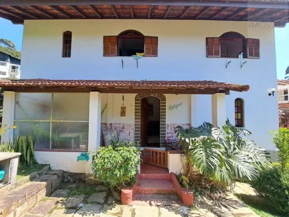 Imagem Casa para Venda em Teresópolis, Golfe, 4 dormitórios, 1 suíte, 3 banheiros, 2 vagas