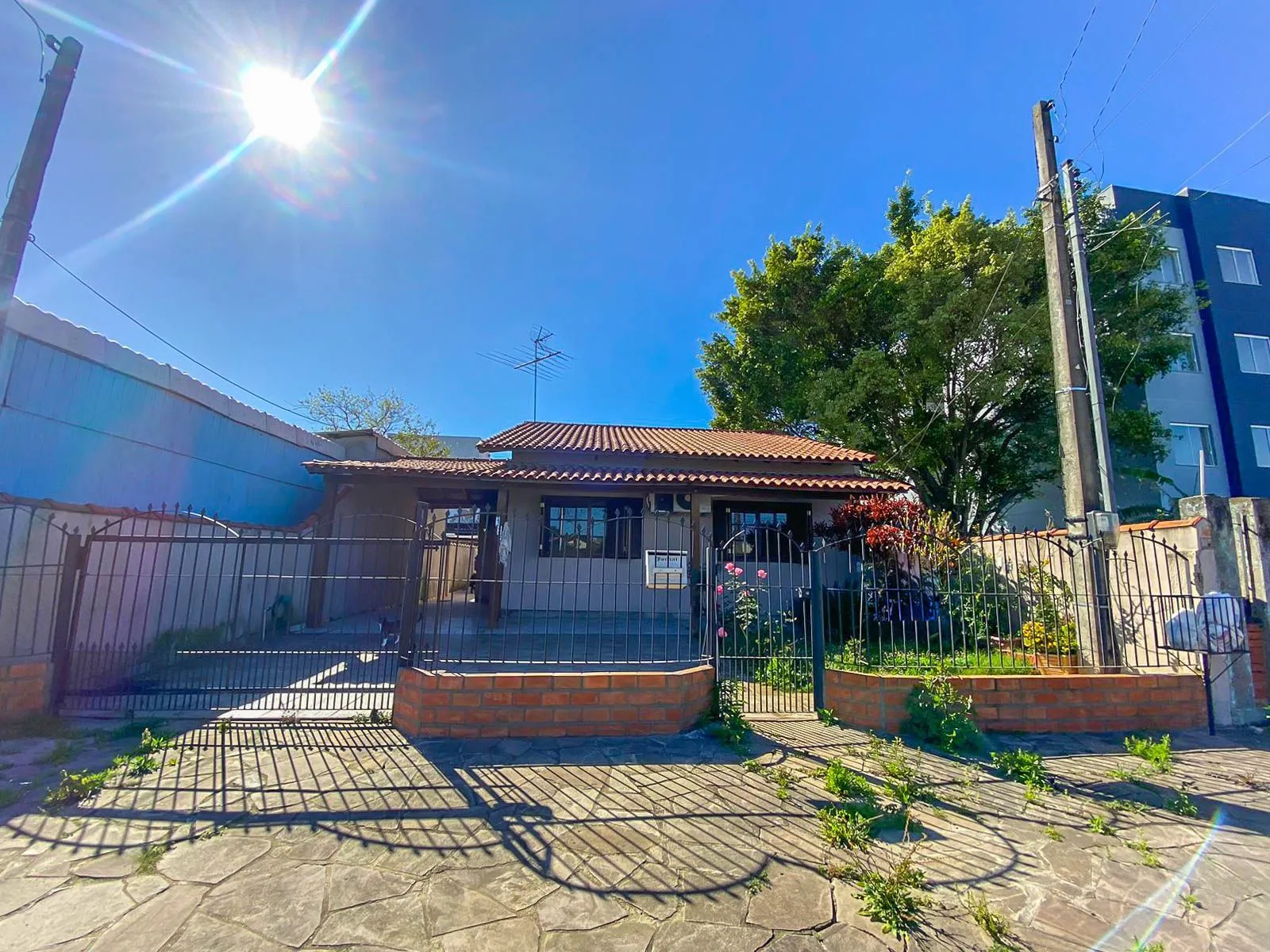 Imagem Casa / 2 Quartos / 2 Vagas / Pátio / Formosa / Alvorada / RS