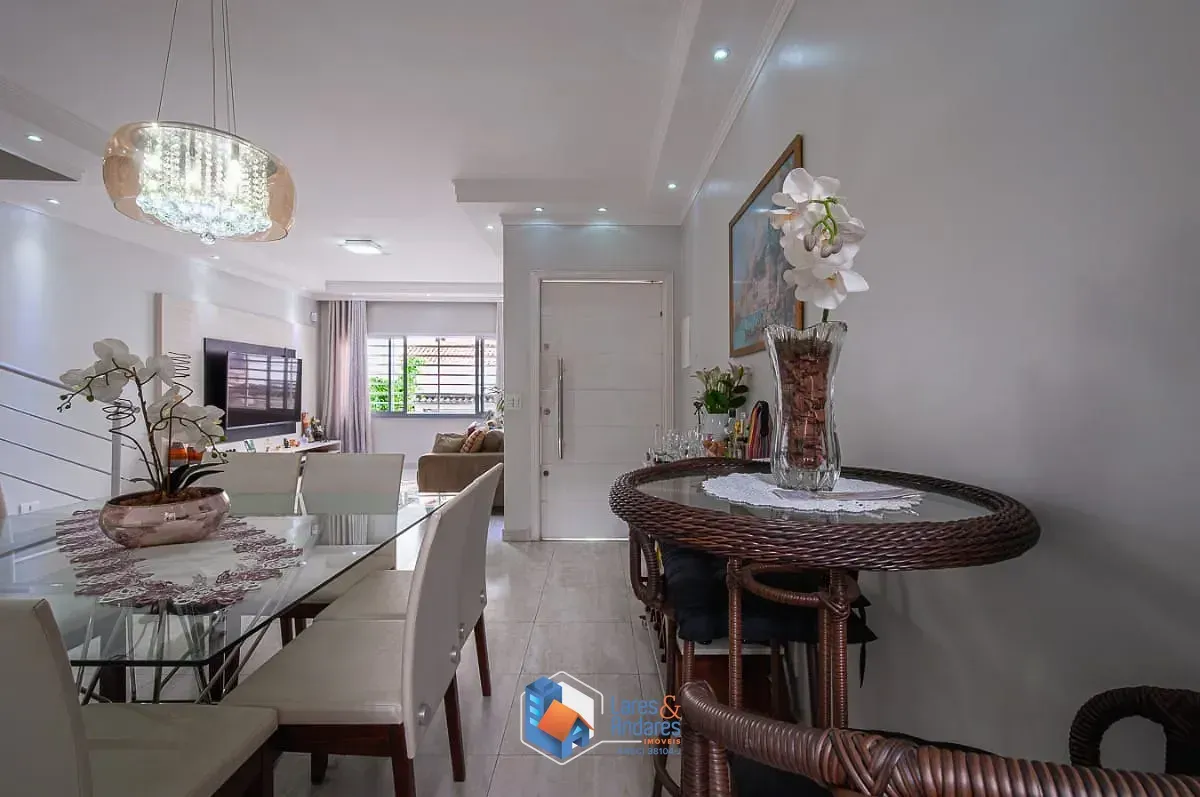 Imagem Sobrado para venda em Santana com 3 quartos, sendo 3 suítes, 160m²