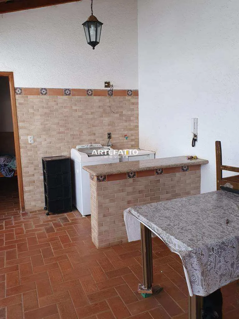 Imagem Casa à venda em Pedregulho, Centro, com 5 quartos, 200m2