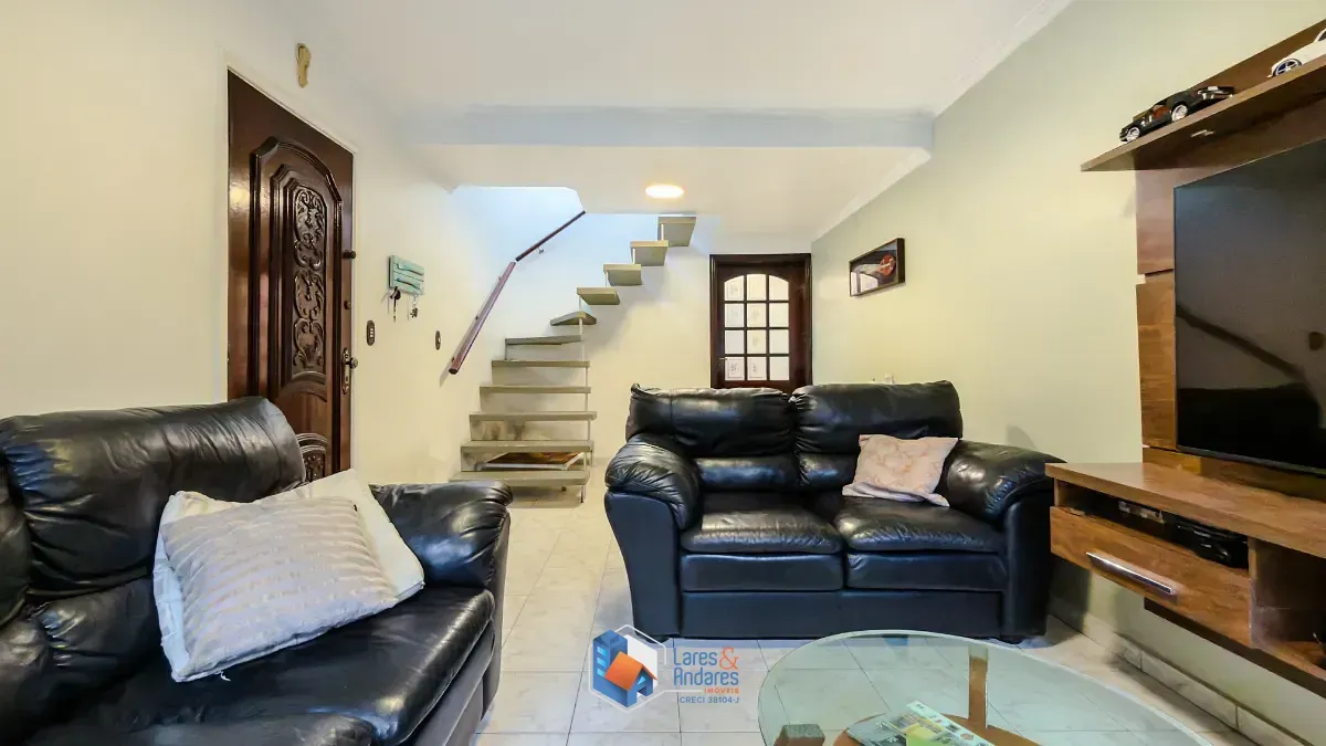 Imagem Sobrado para venda em Jaguaré com 3 quartos, sendo 1 suíte, 171m²